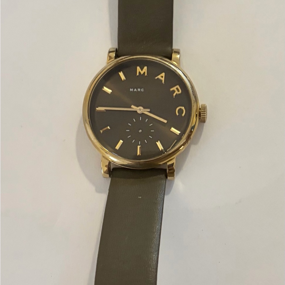 Marc Jacobs leather olive and gold face watch - used not working